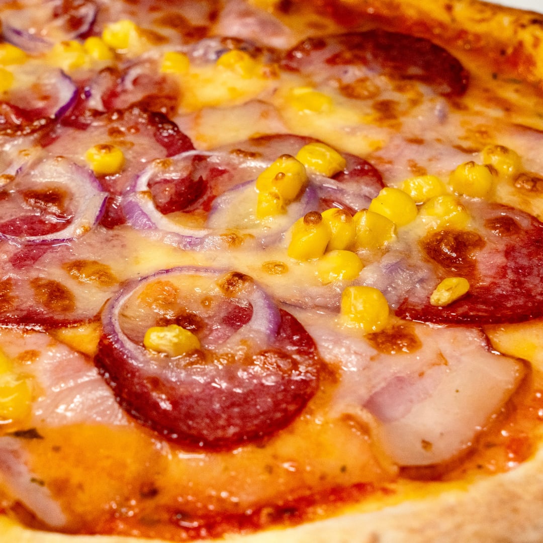 Pizza autentică Casa del Sole, coaptă pe vatră în Timișoara
