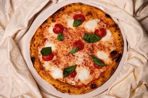 Pizza Caprese